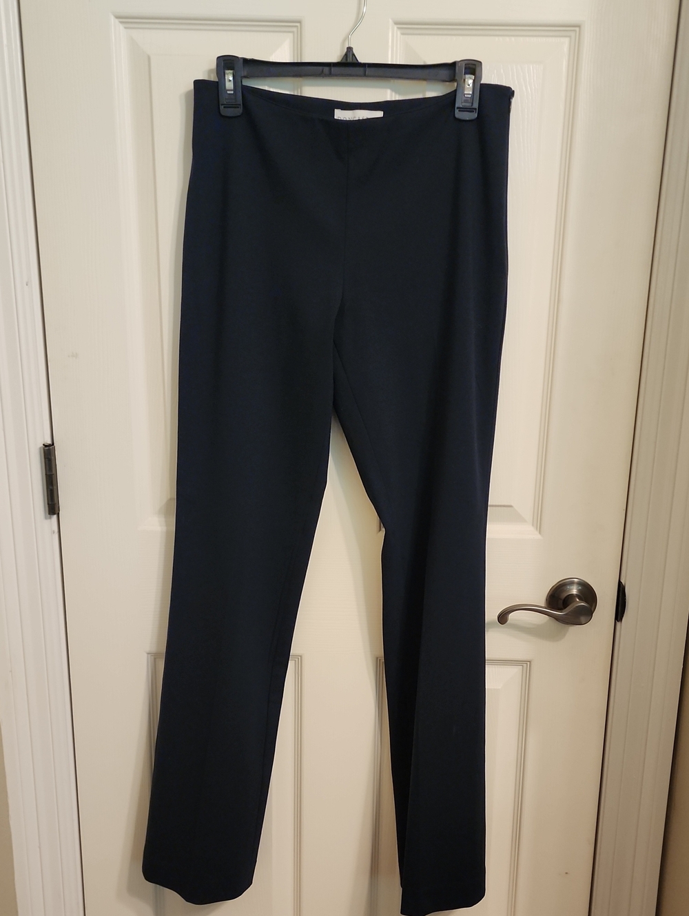 Doncaster Classic Women's Navy Straight-Leg Pants
